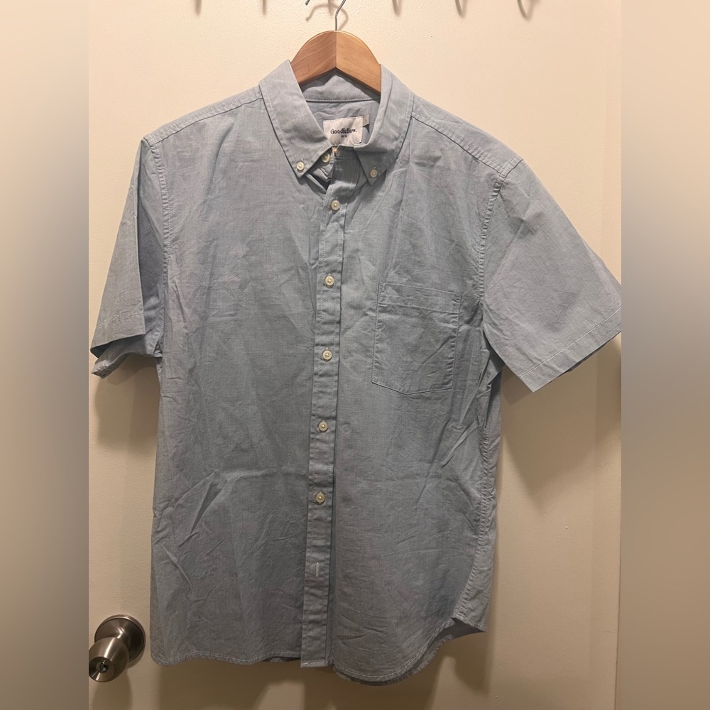 Light Blue Men's button-up Shirt